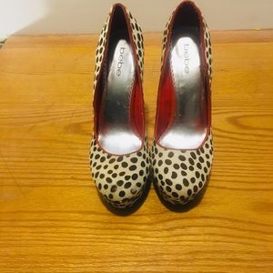 Polka dot orange heels